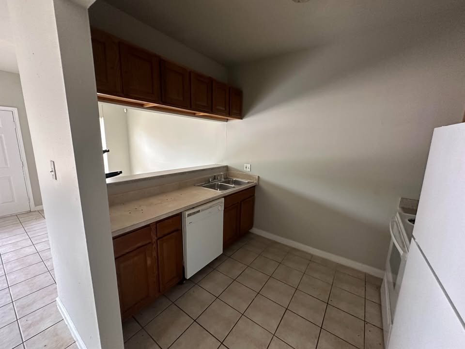 Building Photo - 12300 Hodges St