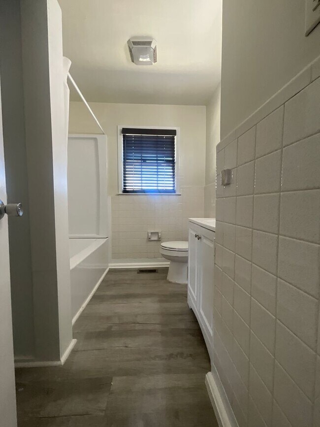 Building Photo - 5314 Morganton Rd