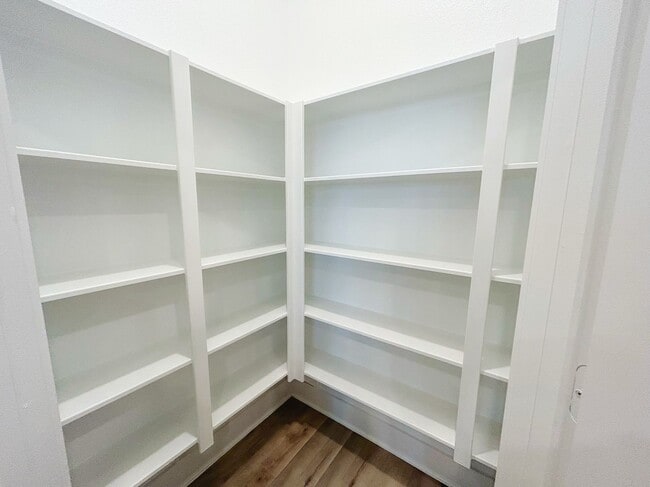 Building Photo - 29623 Burcreek Ln