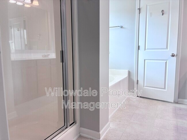 Building Photo - 2432 Lambton Wood Dr