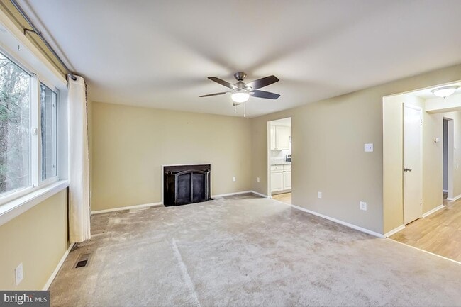 Building Photo - 6510 Overheart Ln