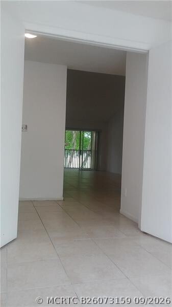 Building Photo - 1095 Coral Club Dr