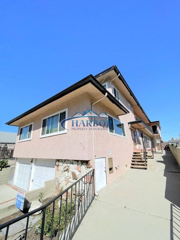 Building Photo - 772 W 10th St