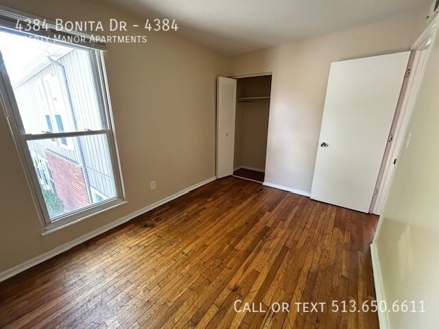 Building Photo - 4384 Bonita Dr