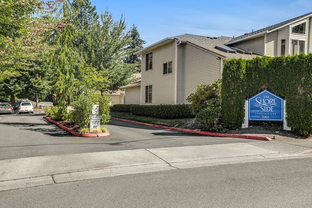 Building Photo - 2001 120th Pl SE