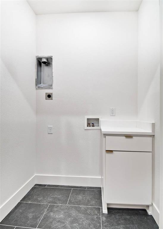 Building Photo - 4 Savidge Cir