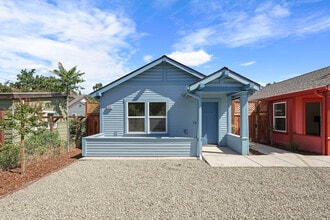 Building Photo - Beautiful 2 bedroom 1 bathroom New Build Close to UC Davis and McGeorge Law School