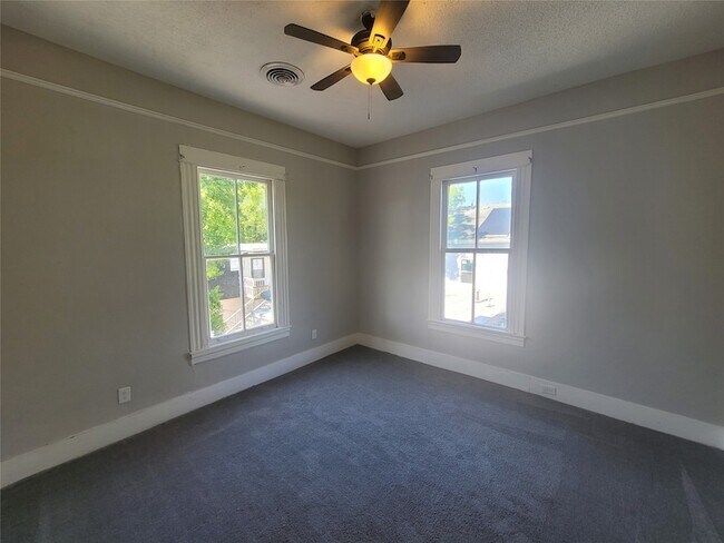 Building Photo - 3919 Avenue O