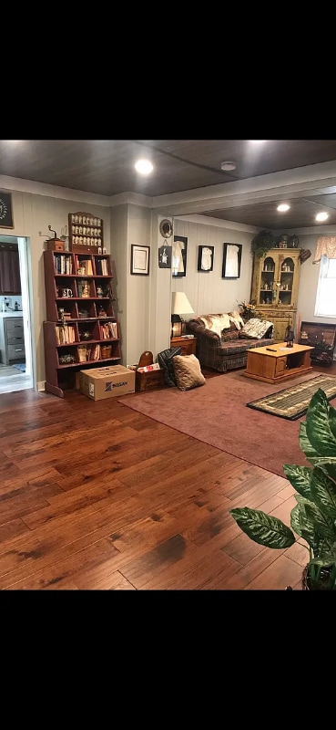 Building Photo - 1845 Perkiomenville Rd