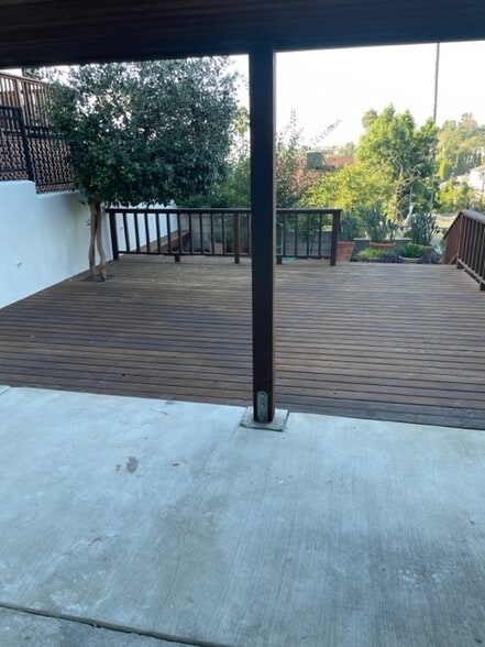 Deck - 2278 Edendale Pl