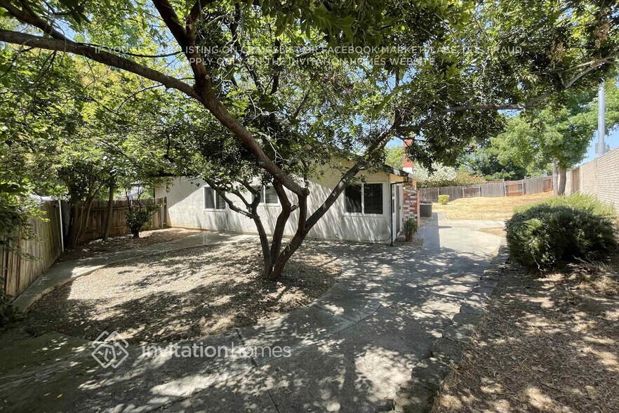 Building Photo - 4913 Adorn Ct