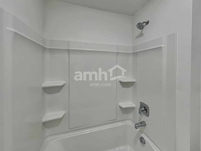 Building Photo - 9720 N Rancho Lozano