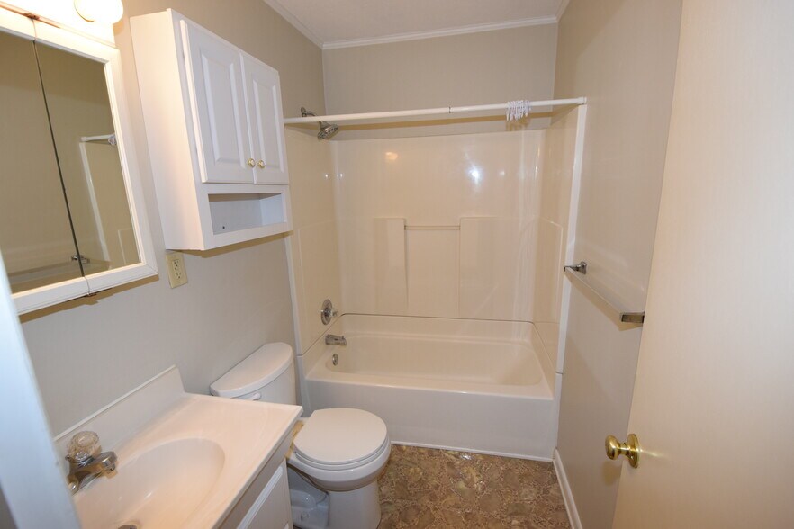 Building Photo - 26444 US Highway 72