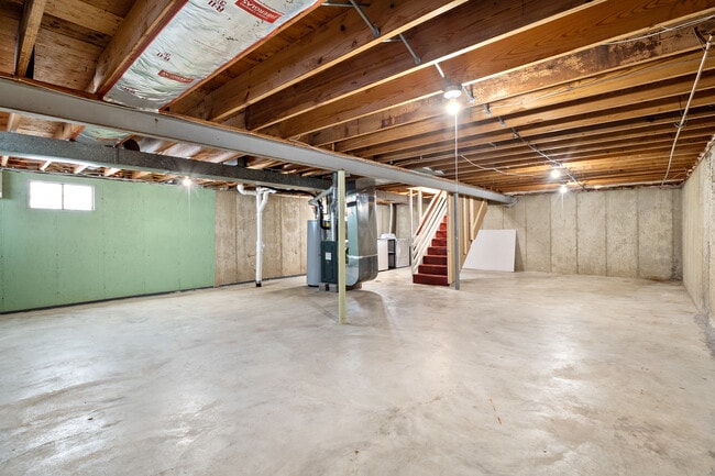 Building Photo - 12010 Glenpark Dr