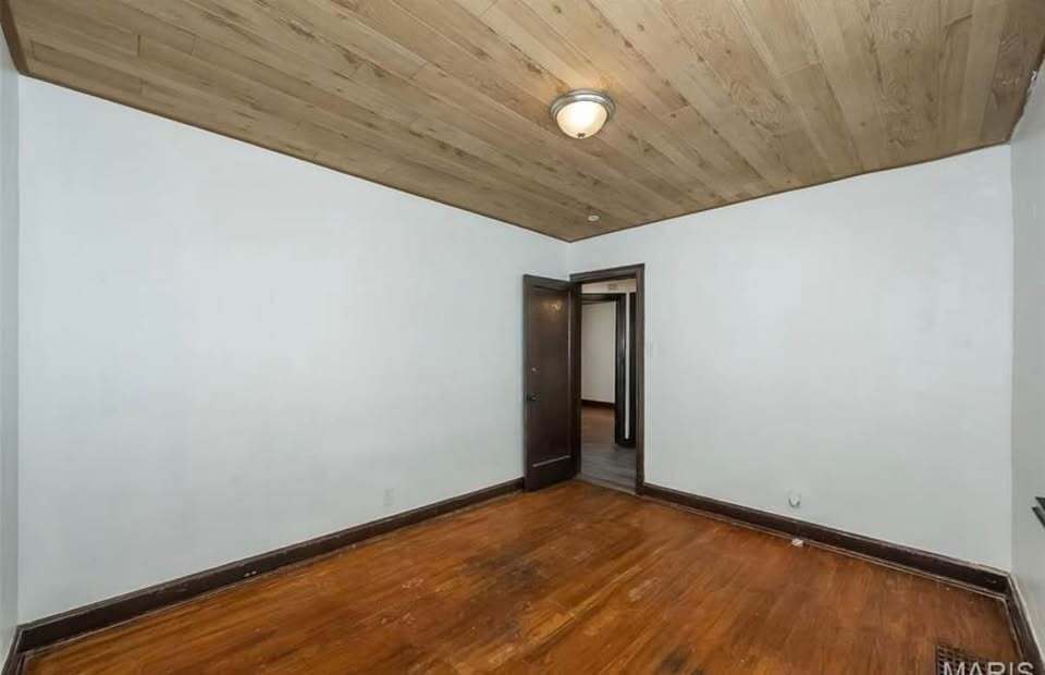 Building Photo - 10071 Diamond Dr