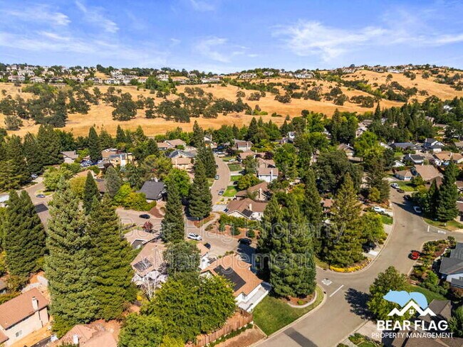 Building Photo - 1601 Wyndham Way