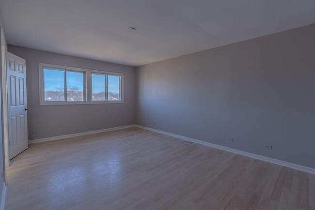 Building Photo - 4345 Mumford Dr