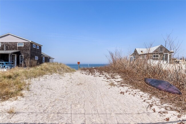 Building Photo - 52 Summit Dr