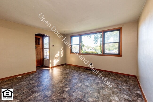 Building Photo - 3 bedroom home now available