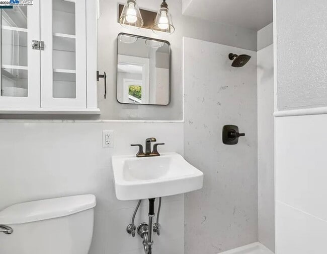 Building Photo - 161 Maiden Ln