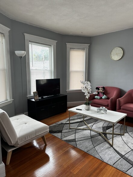 Living room - 24 Olcott St