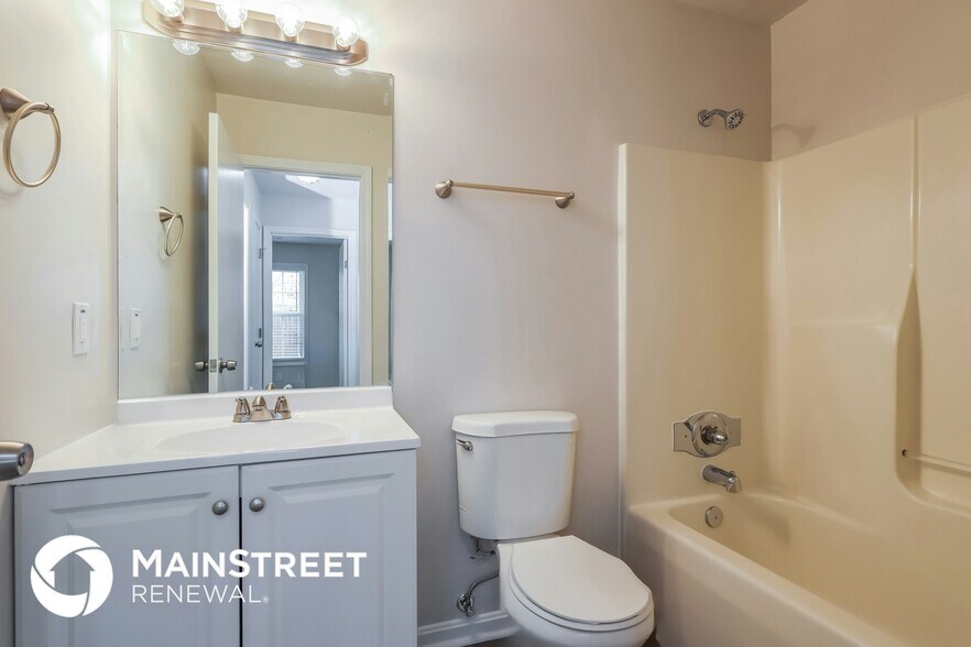 Building Photo - 10830 Dorton Dr