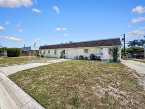 Building Photo - 6617 Warwick Cir
