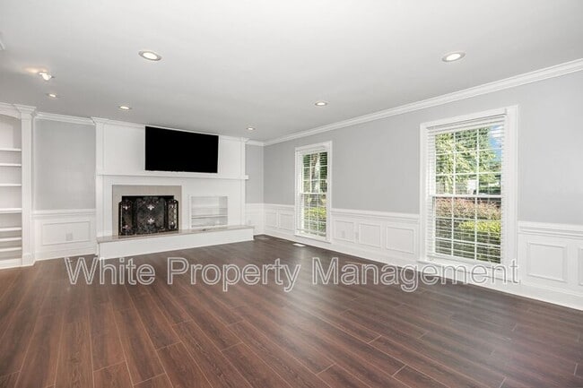 Building Photo - 6121 Dovefield Rd