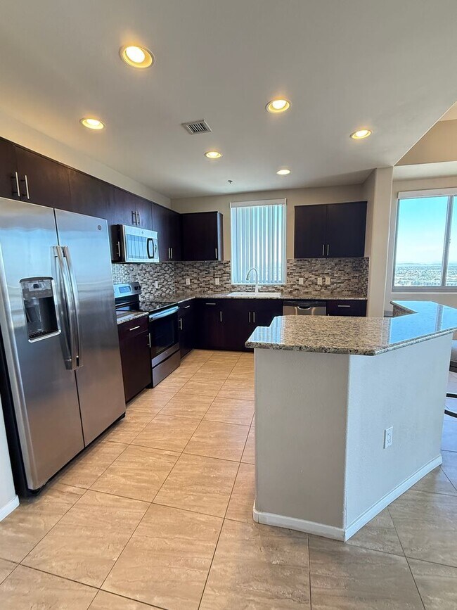 Building Photo - GORGEOUS CORNER UNIT at ONE LAS VEGAS.