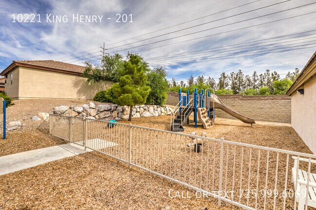 Building Photo - 10221 King Henry Ave