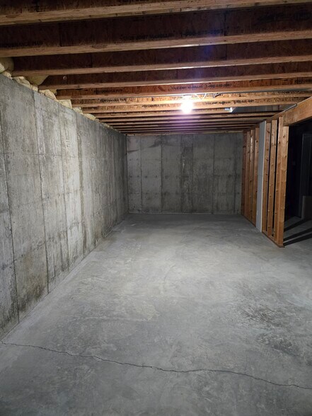 Building Photo - 1219 Woodbridge St