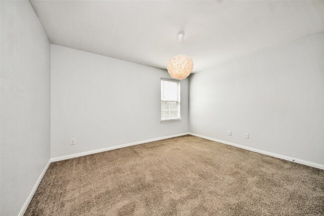 Building Photo - 17024 Wilthorne Gardens Ct