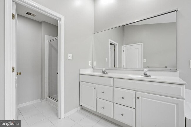 Building Photo - 25196 Whippoorwill Terrace