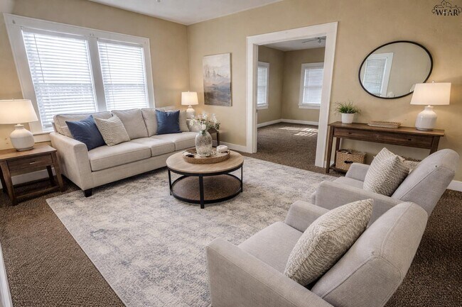 Building Photo - 3006 Ave K