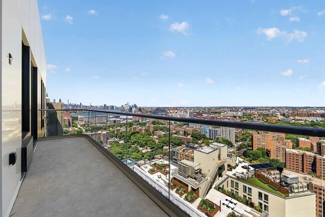 Building Photo - 104 Fleet Pl