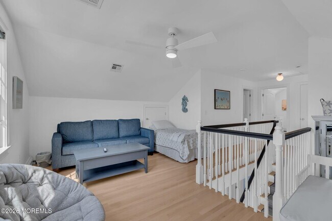 Building Photo - 112 Sylvania Ave