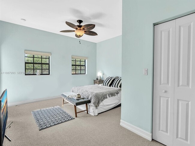 Building Photo - 2901 Hidden Harbour St