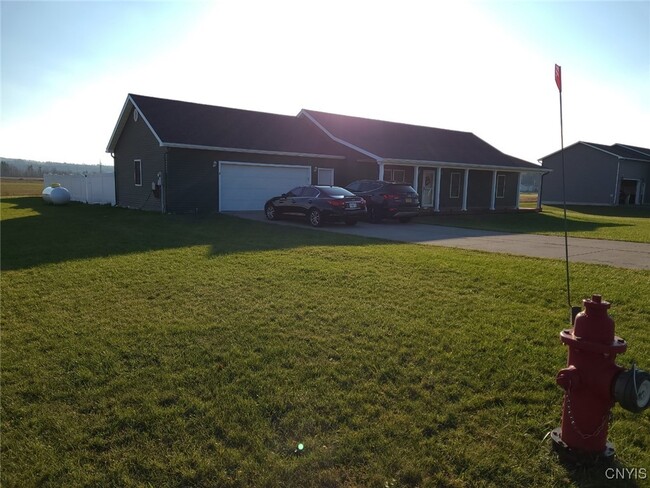 Primary Photo - 27158 Victory Ln