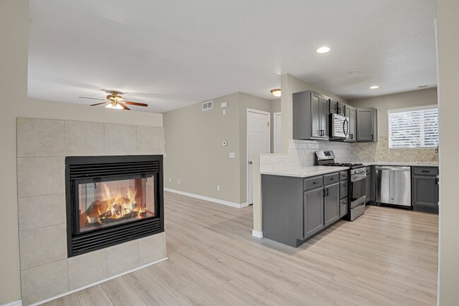 Building Photo - 11497 White Lotus Ln