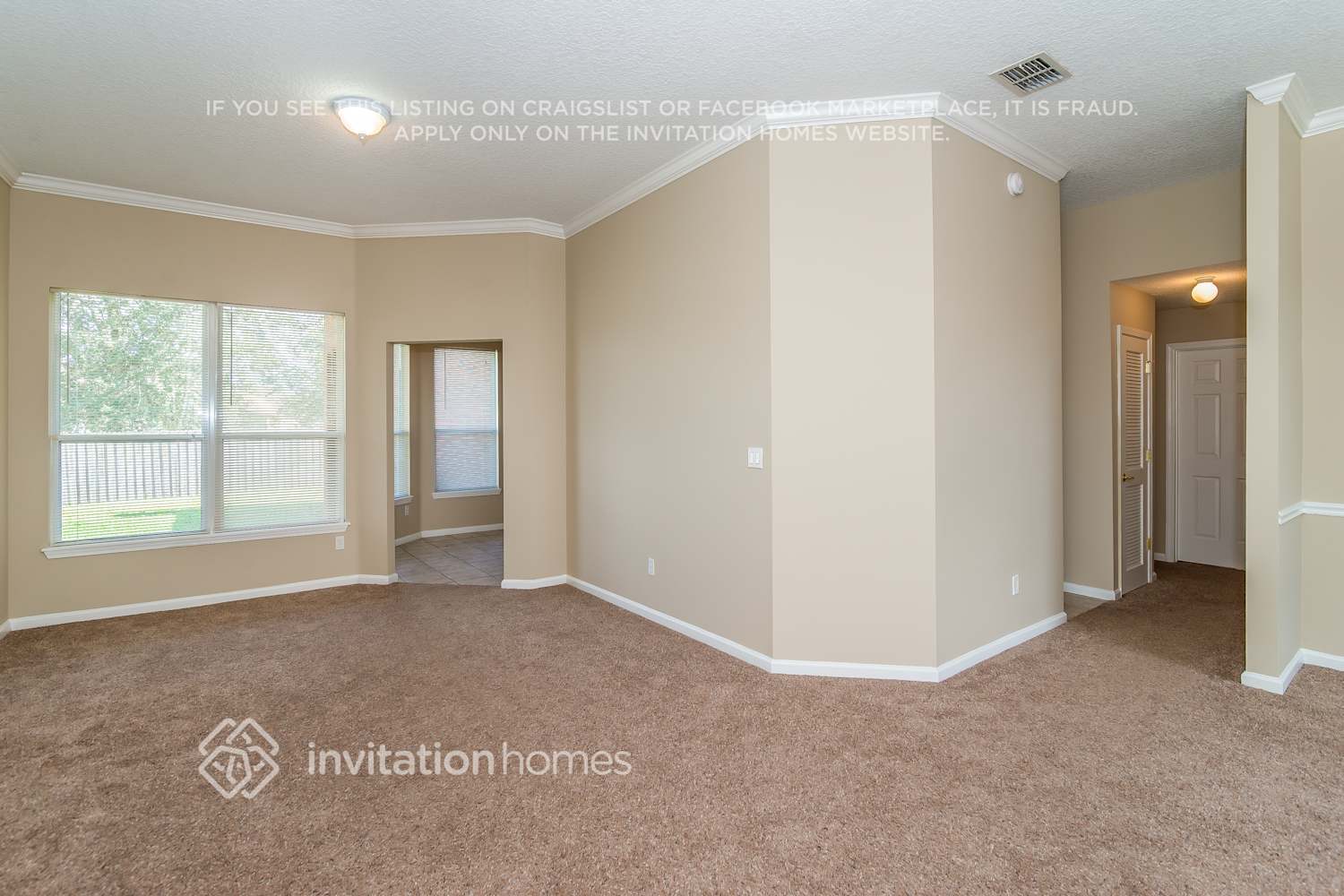 Building Photo - 1029 Deer View Ln