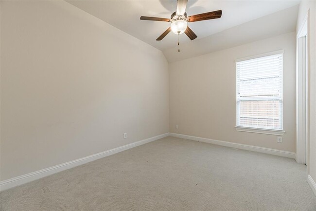Building Photo - 28225 Beckwood Dr