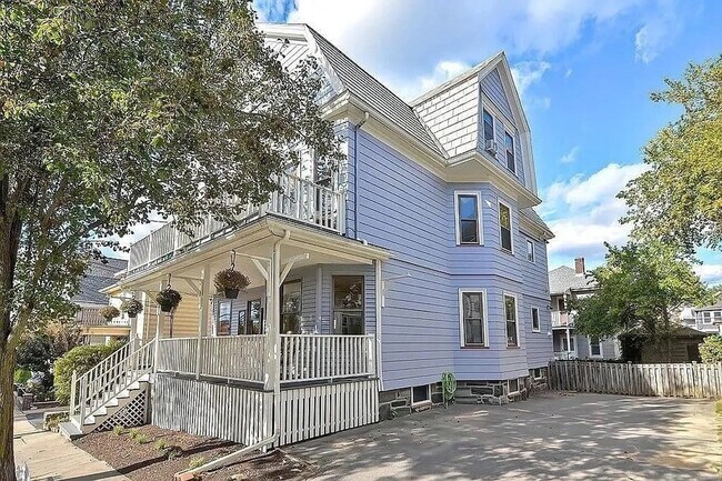 Building Photo - 33 Chetwynd Rd