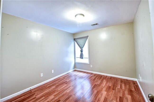 Building Photo - 1454 Persimmon Trce
