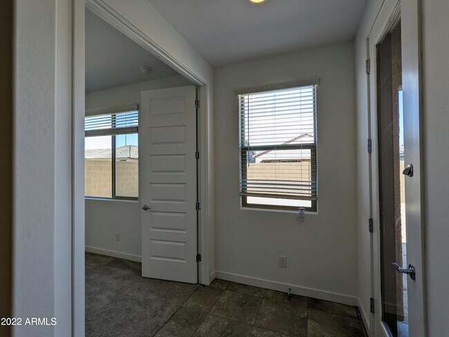 Building Photo - 16846 W Las Palmaritas Dr