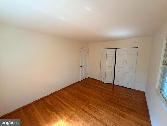 Building Photo - 3473 Beale Ct