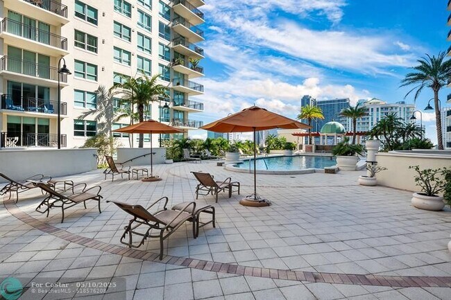 Building Photo - 600 W Las Olas Blvd