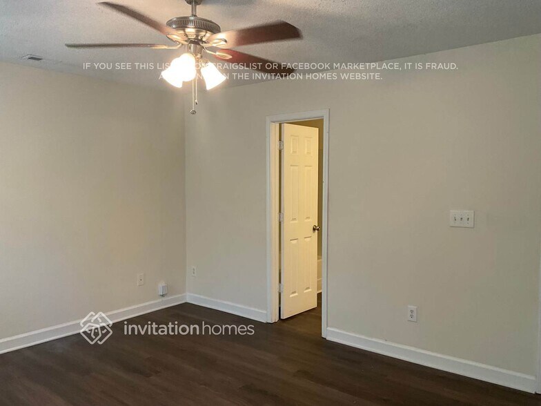 Building Photo - 1124 Crowders Woods Dr