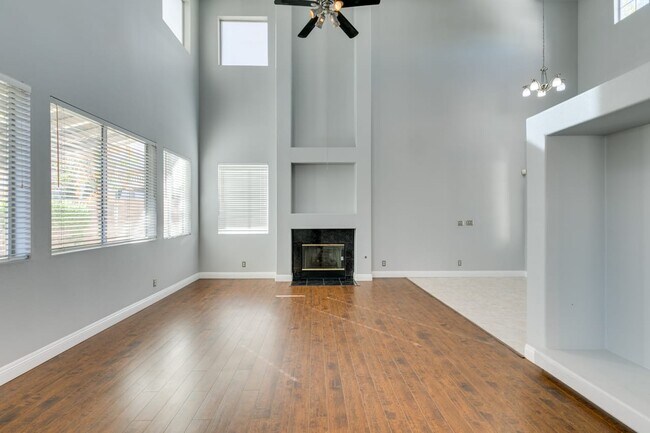 Building Photo - 1707 Millstream Way