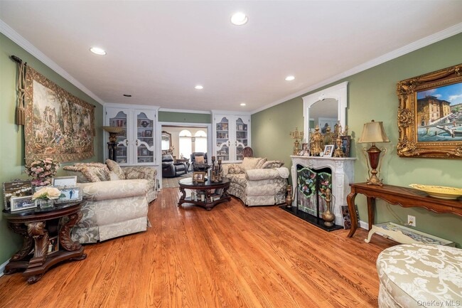 Building Photo - 229 Willard Dr