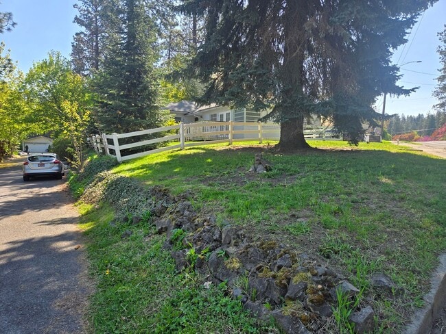 Building Photo - Adorable South Hill Home! Available Now!